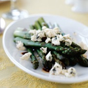 Balsamic asparagus with Original Blue