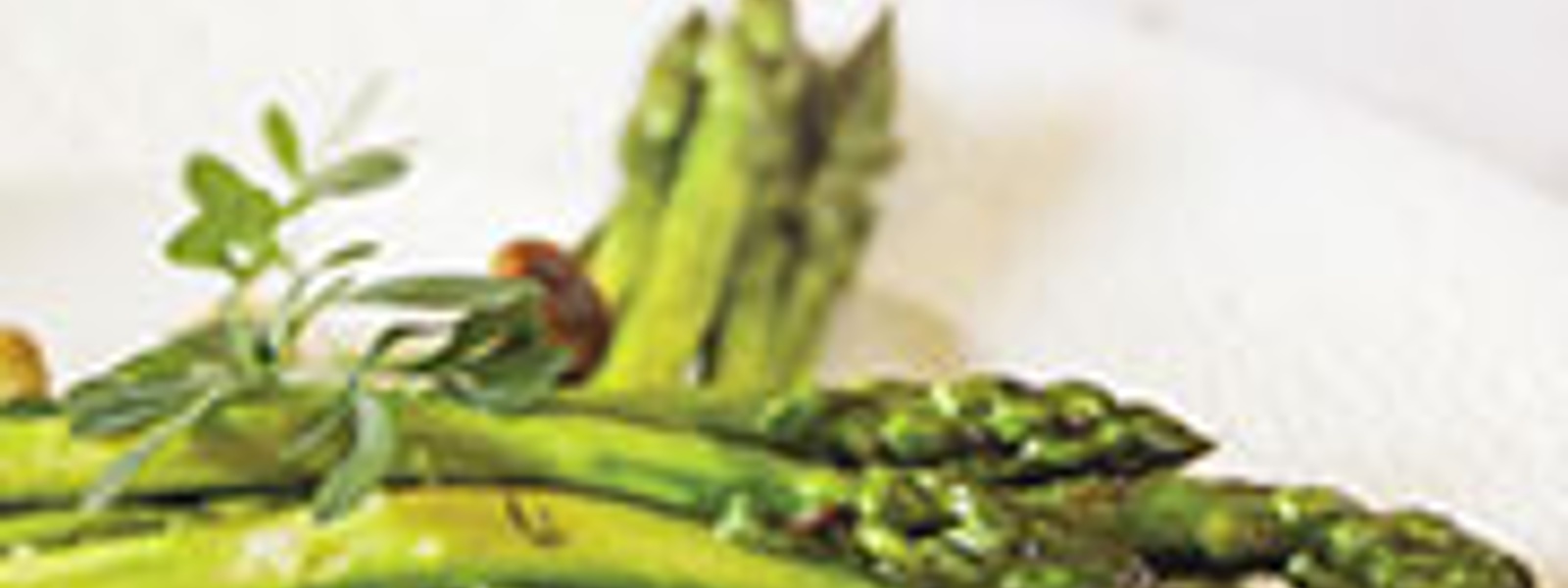 Spring asparagus with blood orange and toasted hazelnuts