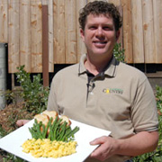 Steamed asparagus with eggs