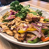 Paleo chicken fajita bowl