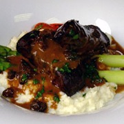 Short ribs with cauliflower puree