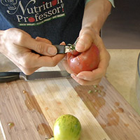 Frozen fresh tomatoes