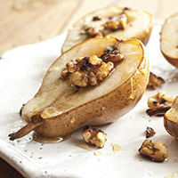 Pears with blue cheese and walnuts