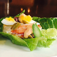 Crab Louis lettuce cups