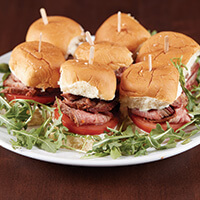 Tri-tip sliders with creamy horseradish sauce