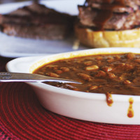 Barbecue baked beans