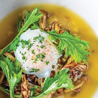 Savory grains with poached egg 