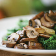 Spicy rapini and cremini mushrooms