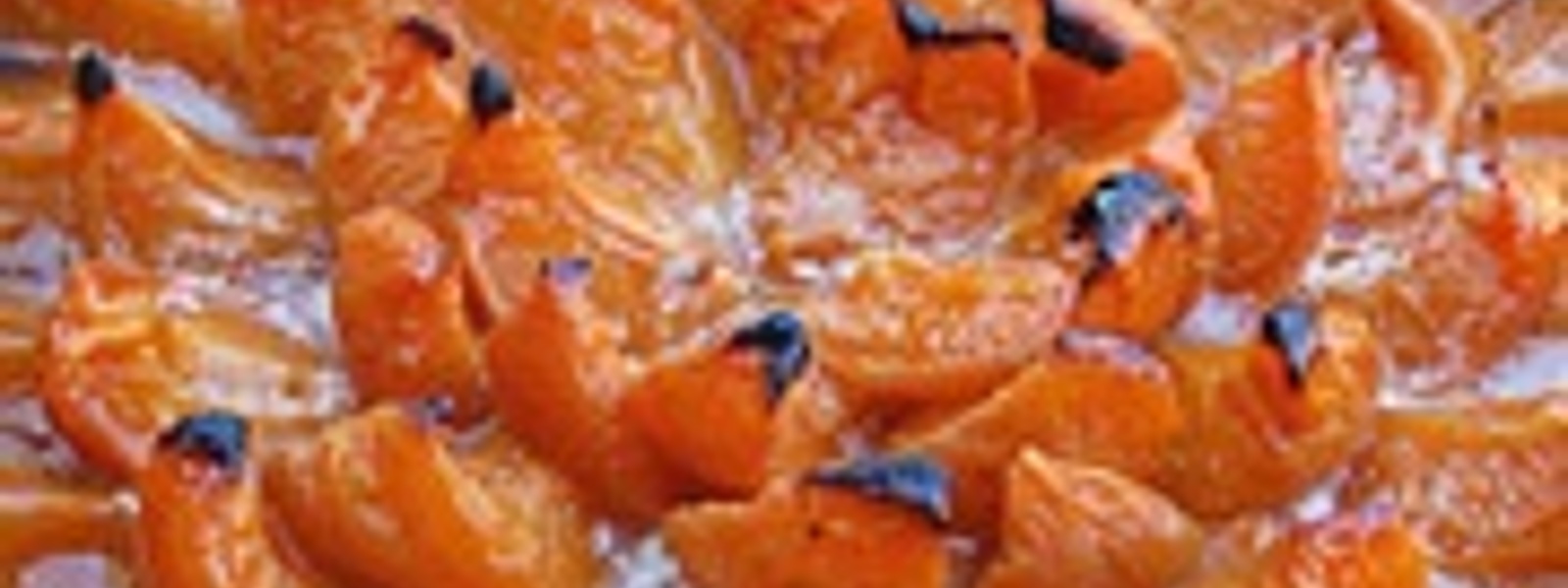 Caramelized apricots