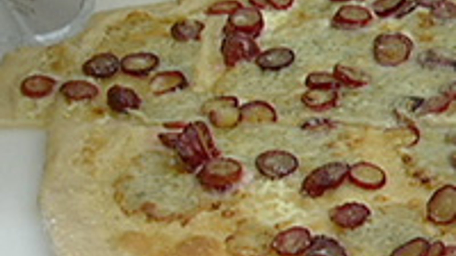 Grape and gorgonzola flatbread