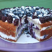 Berry creme fraiche cake