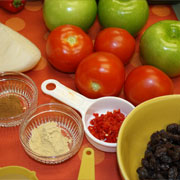 Tomato-apple chutney