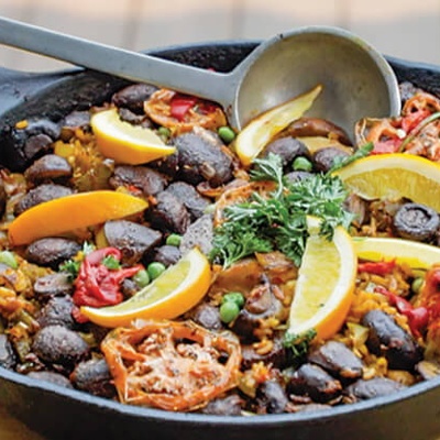 Salinas Valley mushroom and artichoke paella