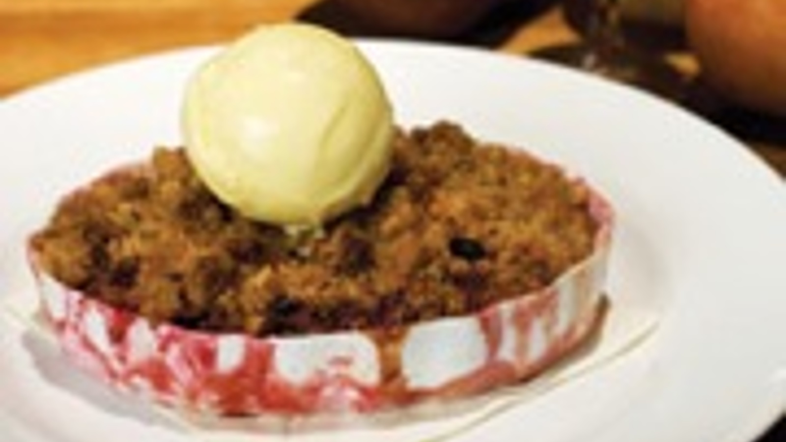 Pear huckleberry crisp