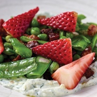 Pickled strawberry and spring pea salad